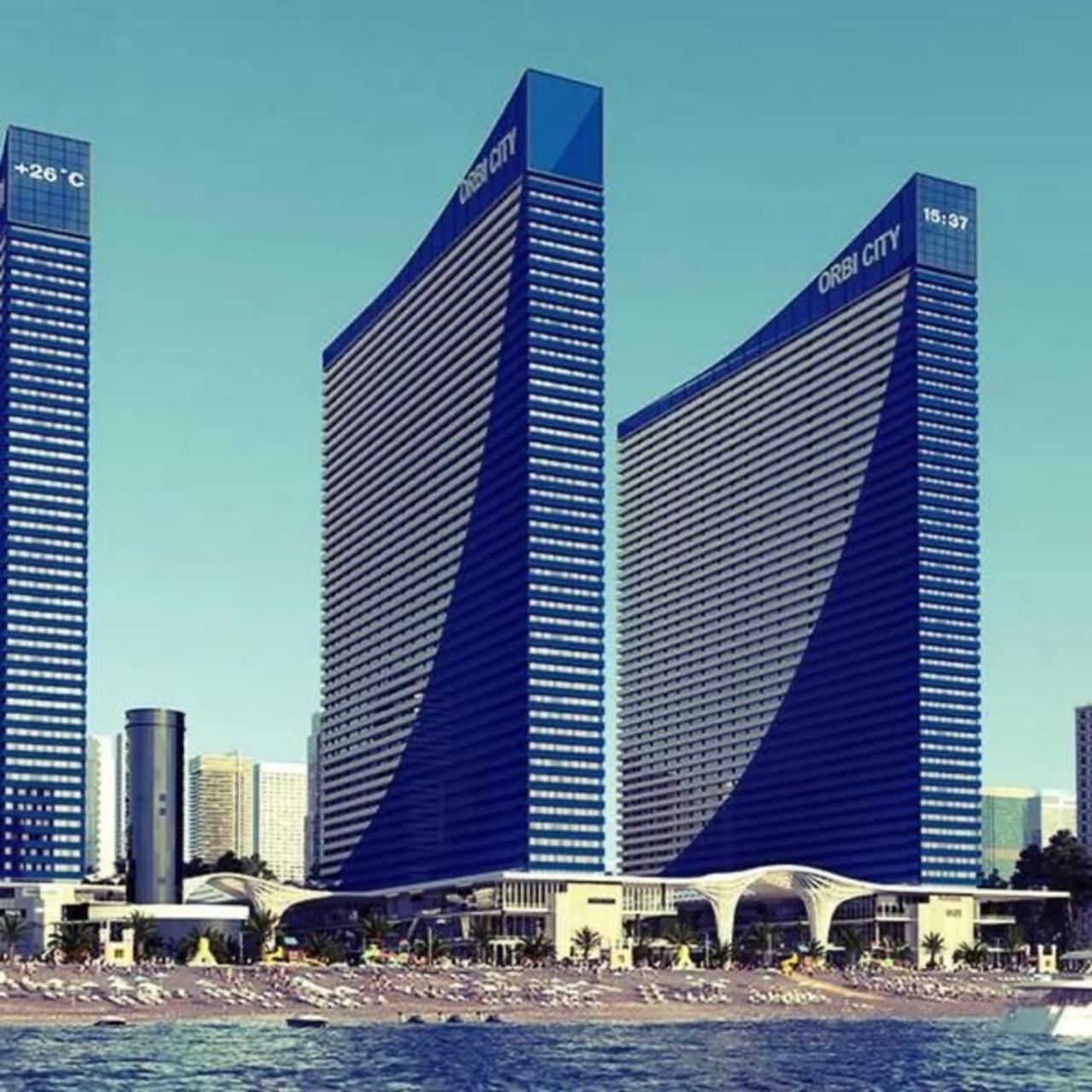 Orbi Aparthotel In Batumi Exterior foto